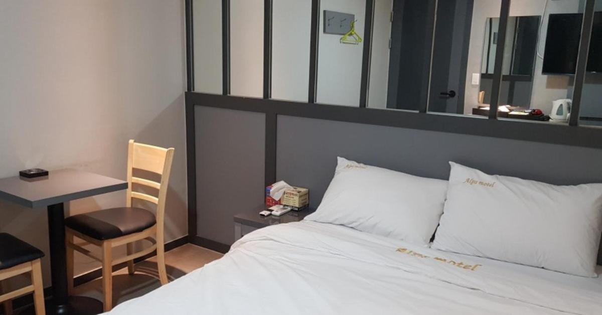 Alps Motel Inchon Exteriör bild
